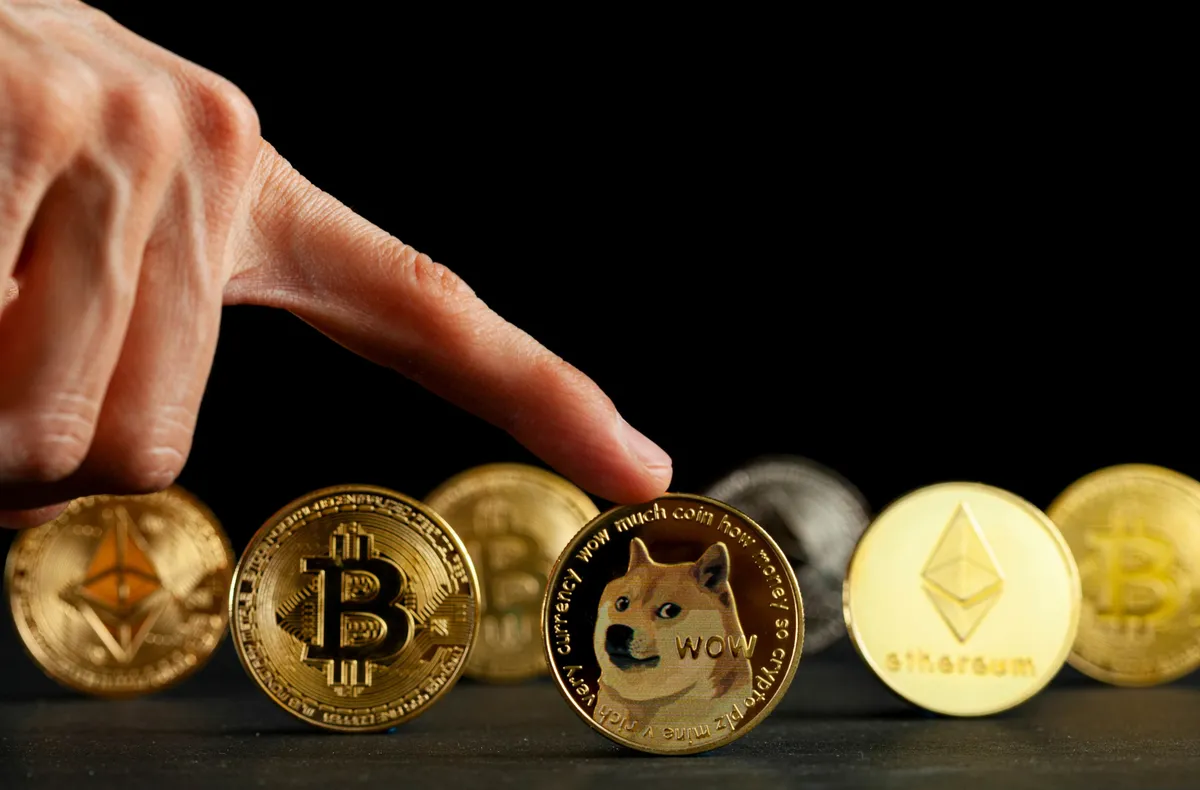 SMS alerts texting Bitcoin price changes to mobile phone